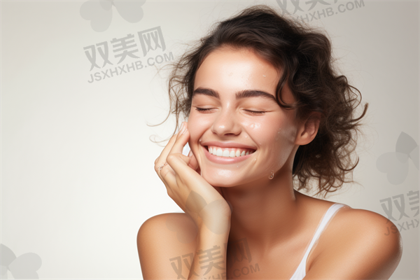 呼和浩特自体脂肪注射丰全脸美容医院排名前三(选择较好的整容医院)