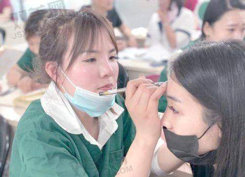 赫思美骨胶原的维持时间