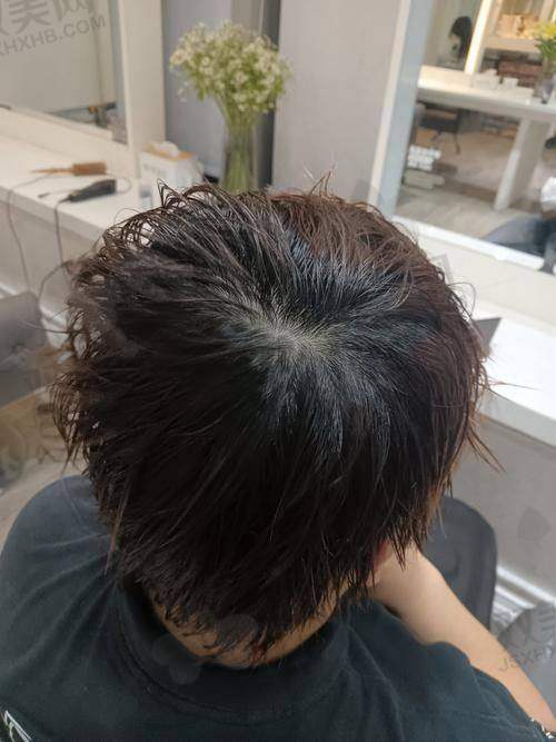 发缝变宽的危害