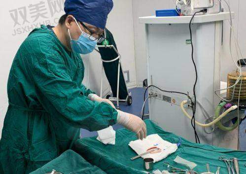 何照华医生是谁？他到底哪儿厉害？