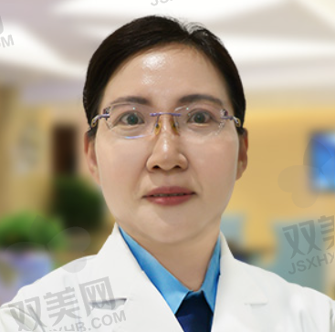 王文君